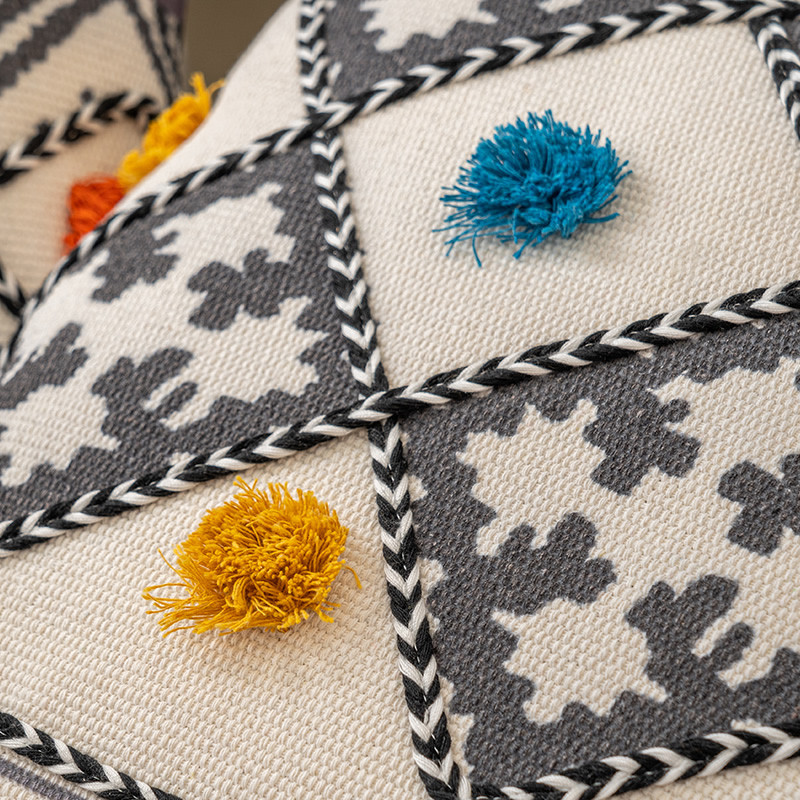 Boho etninė rankinė kuokštinė pagalvės užvalkalas siuvinėjimas pagalvėlės užvalkalas Rudas pagalvės užvalkalas su kutais 45x45cm namų dekoravimas