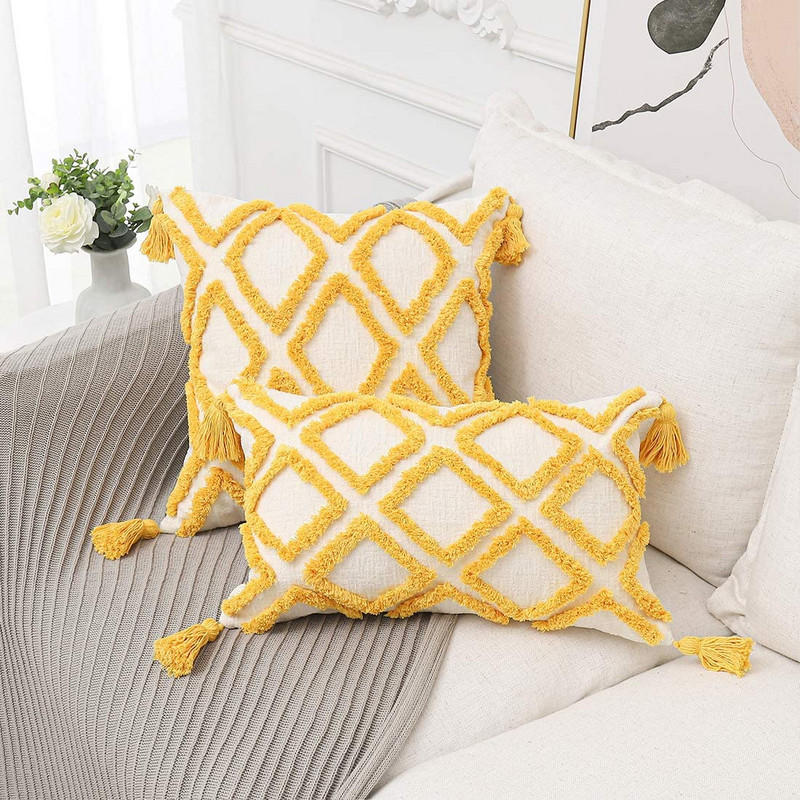 Boho dekoratív geometrikus bojtokkal bojtozott vastag puha krémbézs székpárnahuzat 45x45 cm zsenília texturált párnahuzat