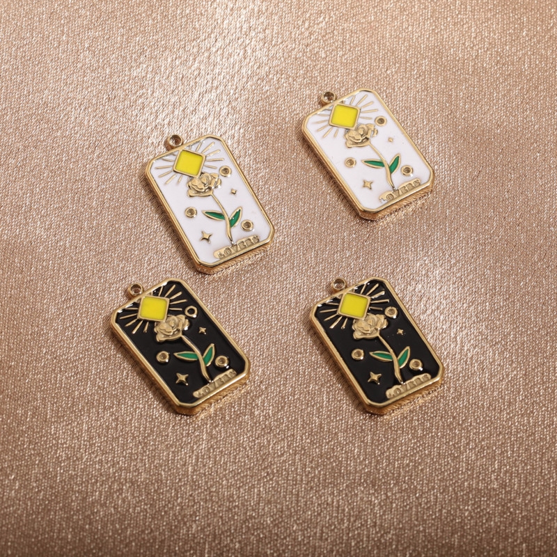 4 gab. Nerūsējošā tērauda gleznas emaljas saules ziedu kuloni sievietēm kaklarota balta melna piekariņi DIY auskari rotaslietas atradumi