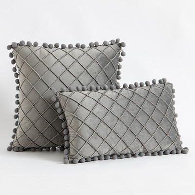 Inyahome Solid Colors Puha bársony párnahuzat Dekoratív párnahuzat Pompon Ball Kanapépárnákkal 45x45cm Decor Nappali