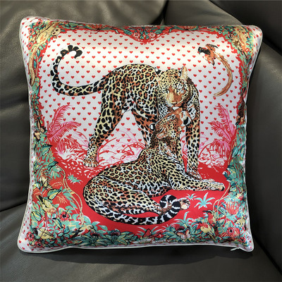 Σχέδιο επωνυμίας Two Leopards Silk Throw Μαξιλάρι μόδας Μαξιλαροθήκη Καναπές Καρέκλα Αυτοκινήτου Κάλυμμα μαξιλαριού οσφυϊκού μαξιλαριού πλάτης Μαξιλάρι πλάτης 2022 Νέο