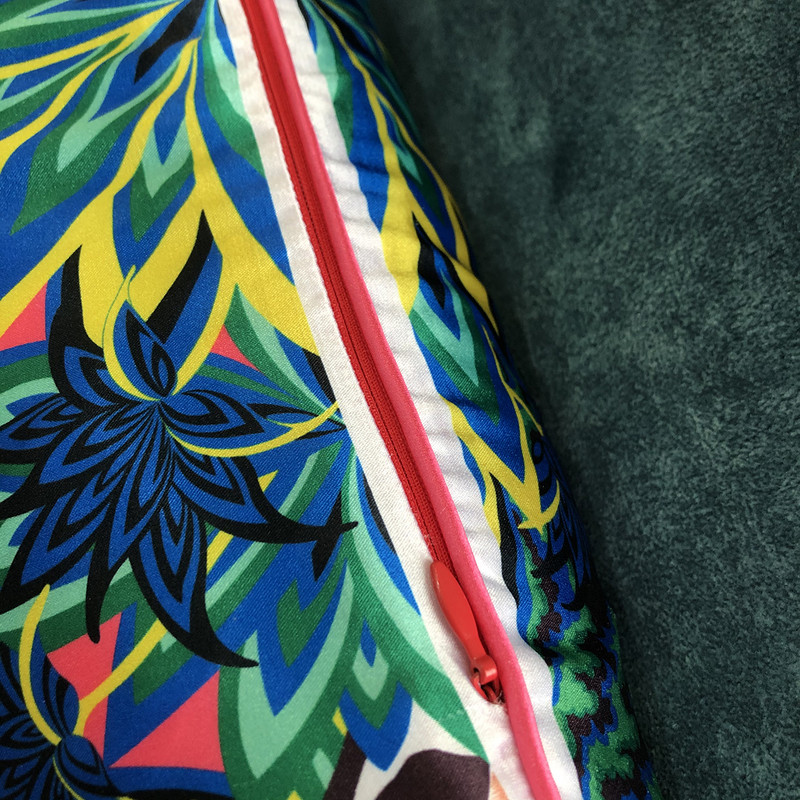 Σχέδιο επωνυμίας Three Giraffes Silk Throw Μαξιλάρι μόδας Μαξιλαροθήκη Καναπές Καρέκλα αυτοκινήτου Μαξιλάρι οσφυϊκής κάλυψης Μαξιλάρι πλάτης 2022