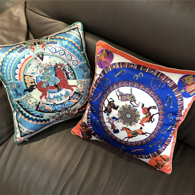 Πολυτελής επώνυμη σχεδίαση Clown Horse Silk Throw Μαξιλάρι μόδας Μαξιλαροθήκη Κάλυμμα καναπέ Καρέκλα αυτοκινήτου Μαξιλάρι πλάτης οσφυϊκού μαξιλαριού