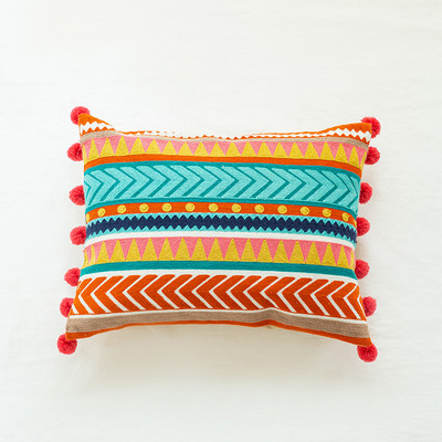 Etnikai párnahuzat hímzés színes virágos bojt Boho stílusú párnahuzat 45x45cm 30x60cm lakberendezés nappaliba