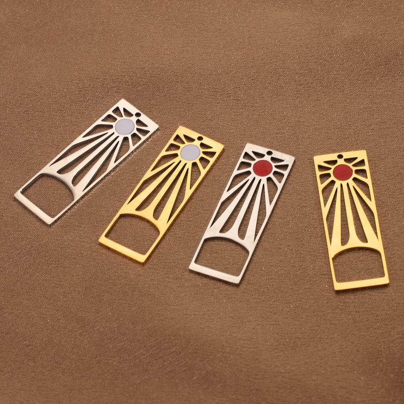4db Rozsdamentes acél Tanjiro fülbevaló Demon Slayer hosszú fülbevaló Anime Cosplay kellékek Hanafuda Drop Diy Sun Launch Charms medál