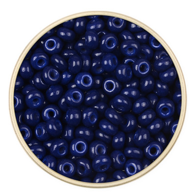 A lakk hatása, amely egyforma 4 mm-es 6/0 varázslatos cseh üvegmaggyöngyök ékszerkészítéshez, barkácsolás, kézzel készített karkötő-kiegészítő