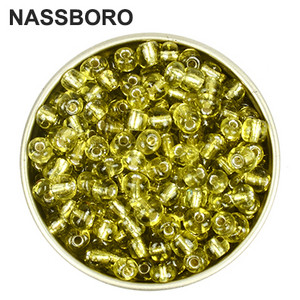 Nagykereskedelmi 4 mm-es gyöngyök/ezüst bélelt/üveggyöngyök cseh/gyöngy- és ékszerkészítés/távtartók/báj/nagy lyuk/ barkácsvarrás