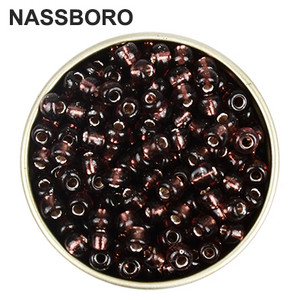 Nagykereskedelmi 4 mm-es gyöngyök/ezüst bélelt/üveggyöngyök cseh/gyöngy- és ékszerkészítés/távtartók/báj/nagy lyuk/ barkácsvarrás