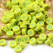 30db/tétel Kiwi chips Gyümölcs polimer agyag gyöngyök laza távtartó gyöngyök ékszerkészítéshez barkács karkötő ékszer kiegészítők