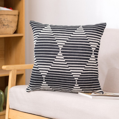 Crne geometrijske žakard jastučnice s resicama Ukrasna jastučnica za dom 50x50 cm Žive kićanke za kauč na razvlačenje Ukras za dom