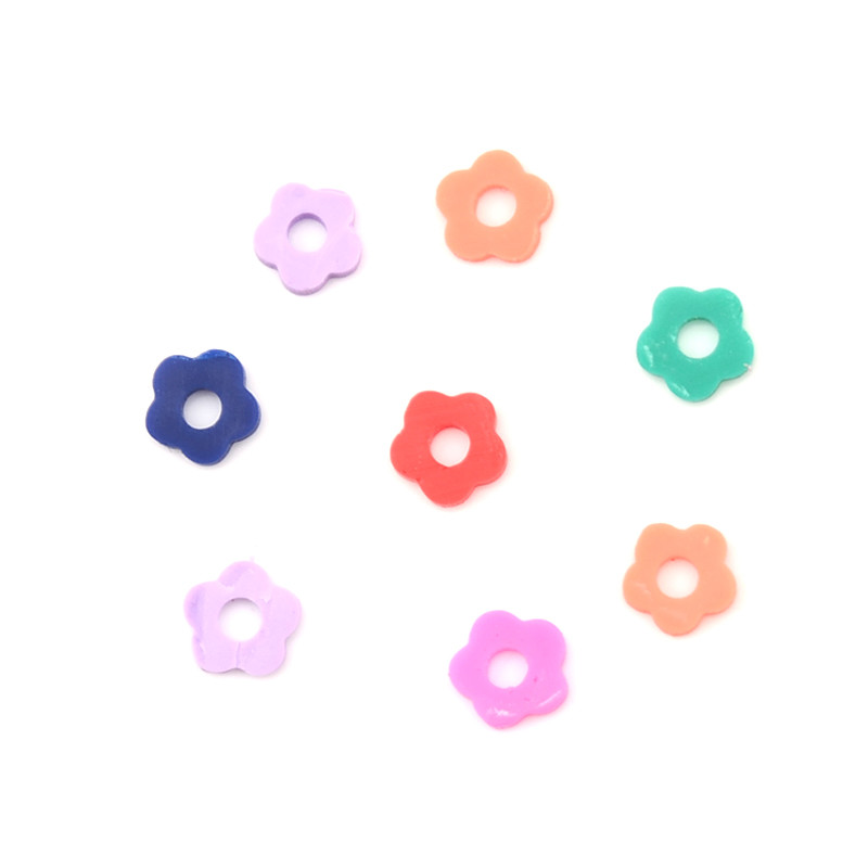 Apie 300 ~ 320 vnt 6 mm gėlių plokščių apvalių polimerinių molinių karoliukų drožlių diskas laisvas tarpiklis rankų darbo karoliukai, skirti pasidaryk pats papuošalams gaminti apyrankę