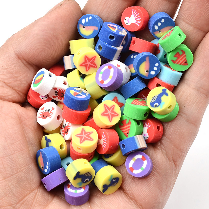 Madingi spalvingi vandenyno raštai plokščiai apvalios formos minkšti moliniai karoliukai papuošalams gaminti apyrankės karoliai „pasidaryk pats“