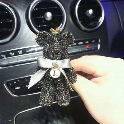 Novi Charm Bear Osvježivač zraka Ukrasi Kreativni kristalni dijamantni ukras Ogrlica Outlet Dodaci za aromaterapiju automobila