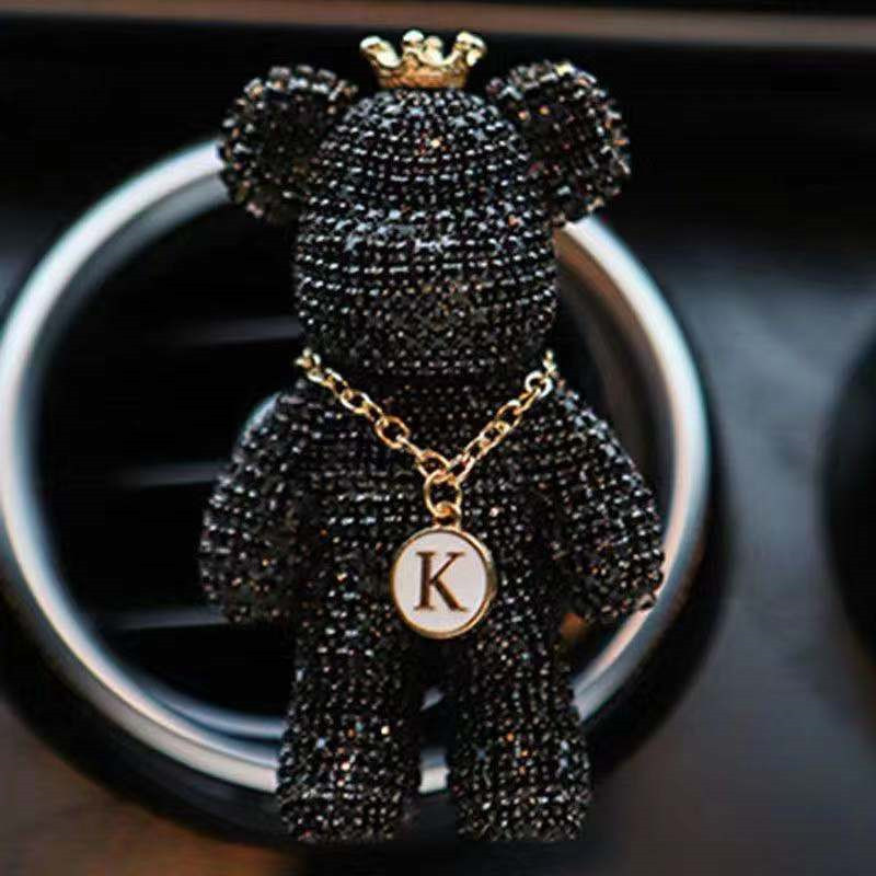 Novi Charm Bear Osvježivač zraka Ukrasi Kreativni kristalni dijamantni ukras Ogrlica Outlet Dodaci za aromaterapiju automobila