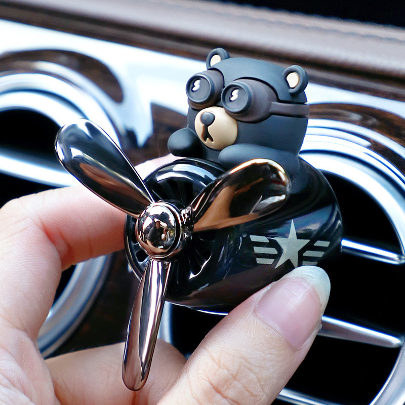 2022 Kiváló minőségű Cute Bear Pilot légfrissítő autó parfüm autódísz Auto Geur Clip Pilot illat dobozzal