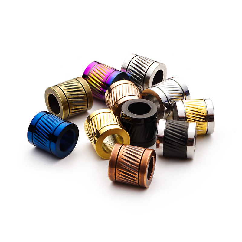 4 komada kvalitetnih svemirskih perli od nehrđajućeg čelika s velikom rupom, 6 mm kožna narukvica, izrada ogrlice, pribor za izradu nakita.