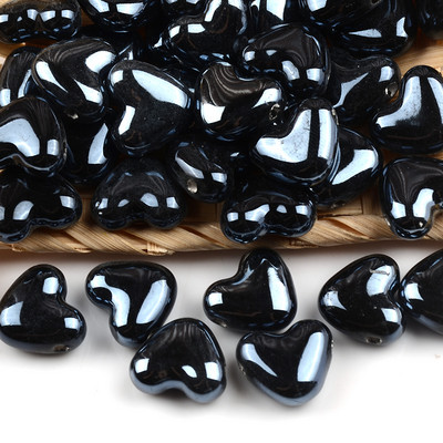 15 mm-es többszínű szív alakú kerámia gyöngyök porcelán négyzet alakú keresztlyukú gyöngyök ékszerkészítéshez karkötő nyaklánc varázslatok 2 mm-es lyuk