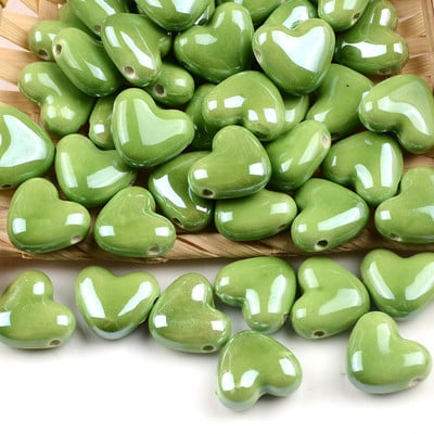 15 mm-es többszínű szív alakú kerámia gyöngyök porcelán négyzet alakú keresztlyukú gyöngyök ékszerkészítéshez karkötő nyaklánc varázslatok 2 mm-es lyuk