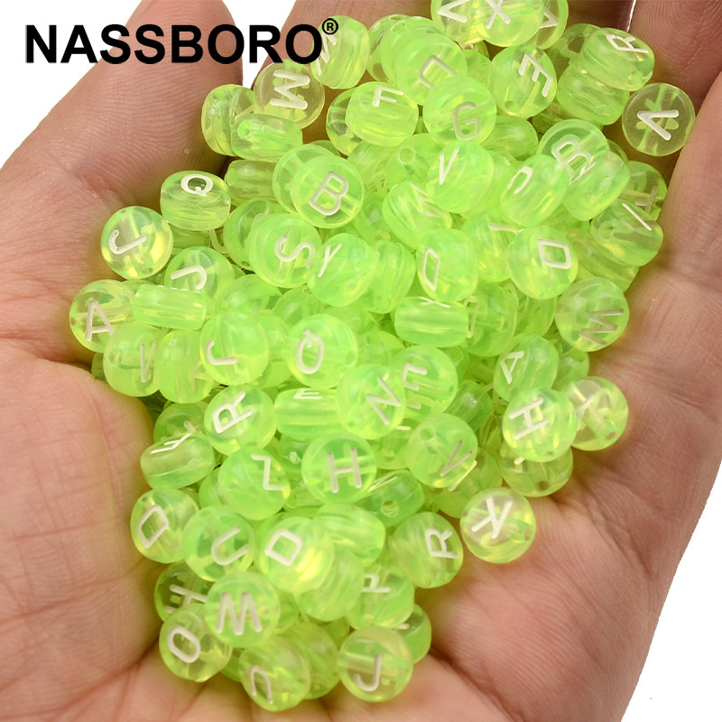 7 mm fluorescentno zelene akrilne perle s miješanim slovima, ravne okrugle abecedne perle s razmakom za izradu nakita, ručno rađena diy narukvica