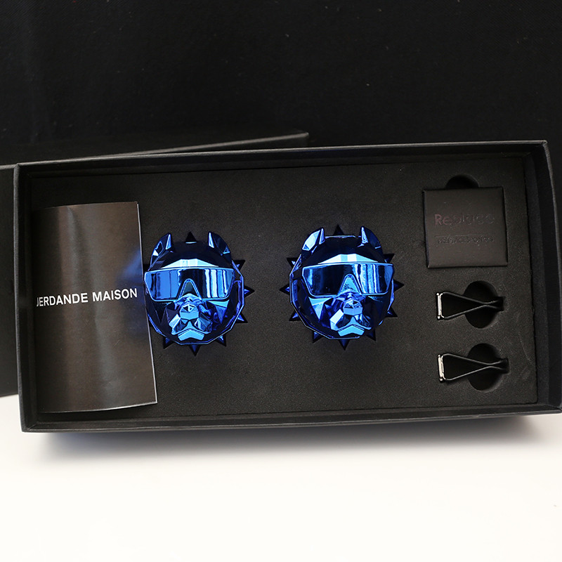 2 db DOBOZ Cool New Car Scentl Bulldog 2021 Autó légfrissítő Szellőző Clip Parfüm Illat Autóbelső Kiegészítők Tiszta Autószag