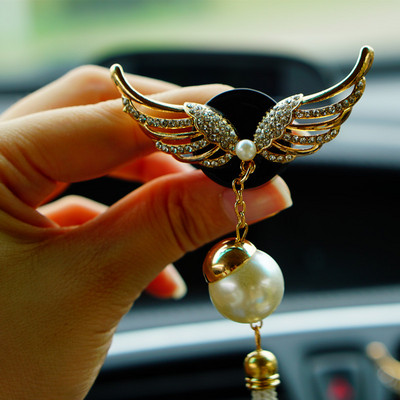 MR TEA New Diamond Metal Crown Cross Rabbit Styling automobila Osvježivač zraka Parfem za automobil Klima uređaj Miris Igračke Accrssories