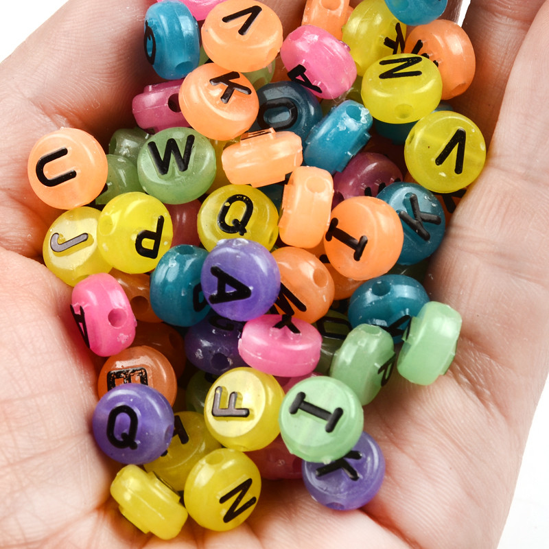 10 mm Mix ravnog okruglog oblika 3D crni abecedni odstojnik Akrilne perle za izradu nakita DIY Naušnice Narukvica Pribor Rukotvorine