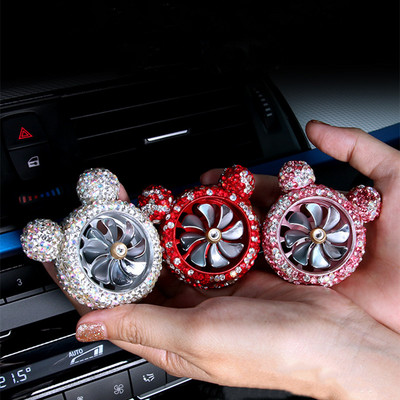 Creative Bling Crystal Освежител за въздух за кола Парфюм Аромат Оформление на автомобила Интериор Автоаксесоари за момичета Дами Жени