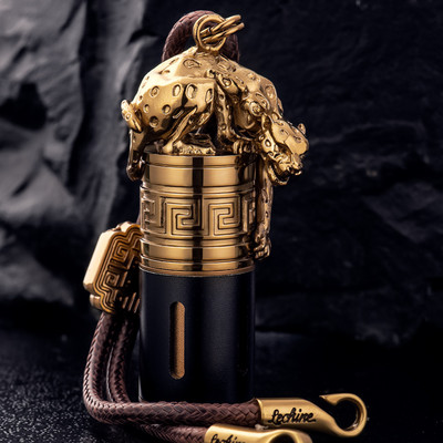 Metal + koža Luksuzni životinjski dizajn Miris za automobil Retro stil Auto osvježivač zraka Dobar miris Viseći ukras za parfem za automobil