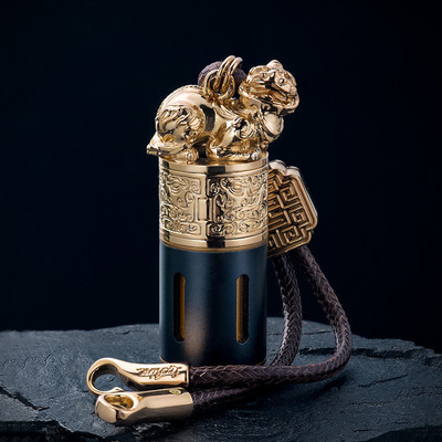 Metal + koža Luksuzni životinjski dizajn Miris za automobil Retro stil Auto osvježivač zraka Dobar miris Viseći ukras za parfem za automobil