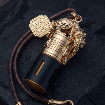 Metal + koža Luksuzni životinjski dizajn Miris za automobil Retro stil Auto osvježivač zraka Dobar miris Viseći ukras za parfem za automobil