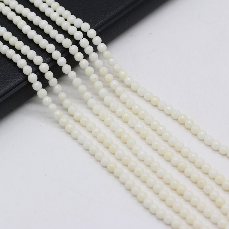 Természetes korallgyöngyök kis kerek formájú keverék színe laza távtartó Korall gyöngyök ékszerkészítéshez barkácsolás karkötő nyaklánc kiegészítők