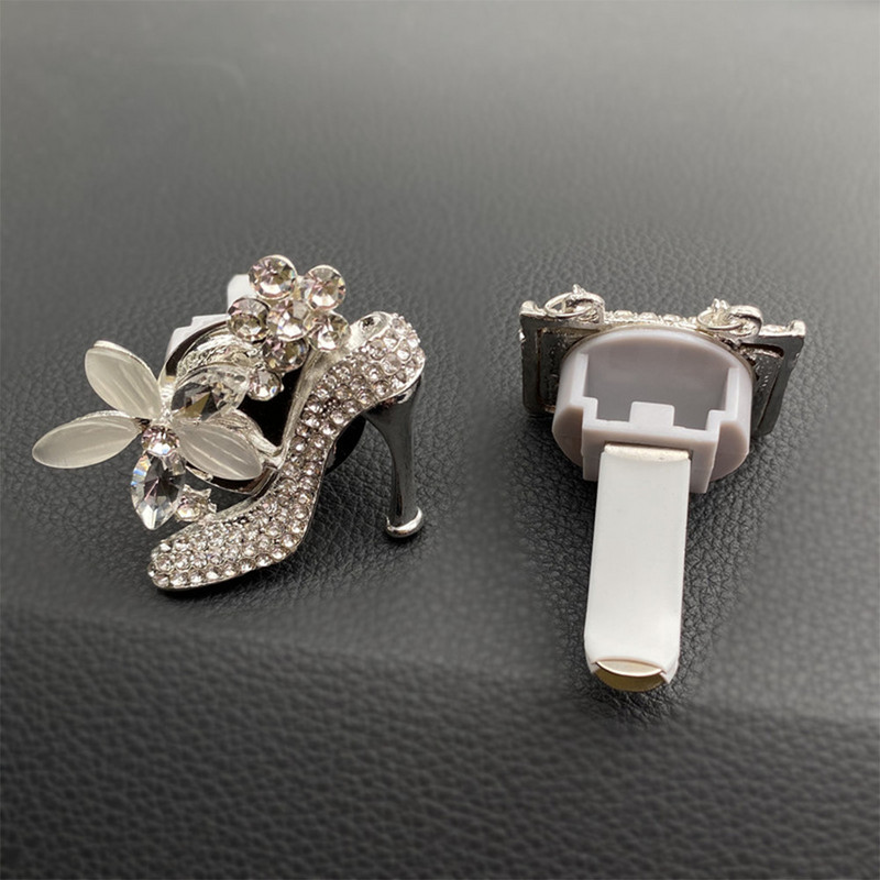 Crystal cipőtáska autós légfrissítő parfüm illat aromaterápia autó légfrissítő csíptető diffúzor Auto Decor autó stílus