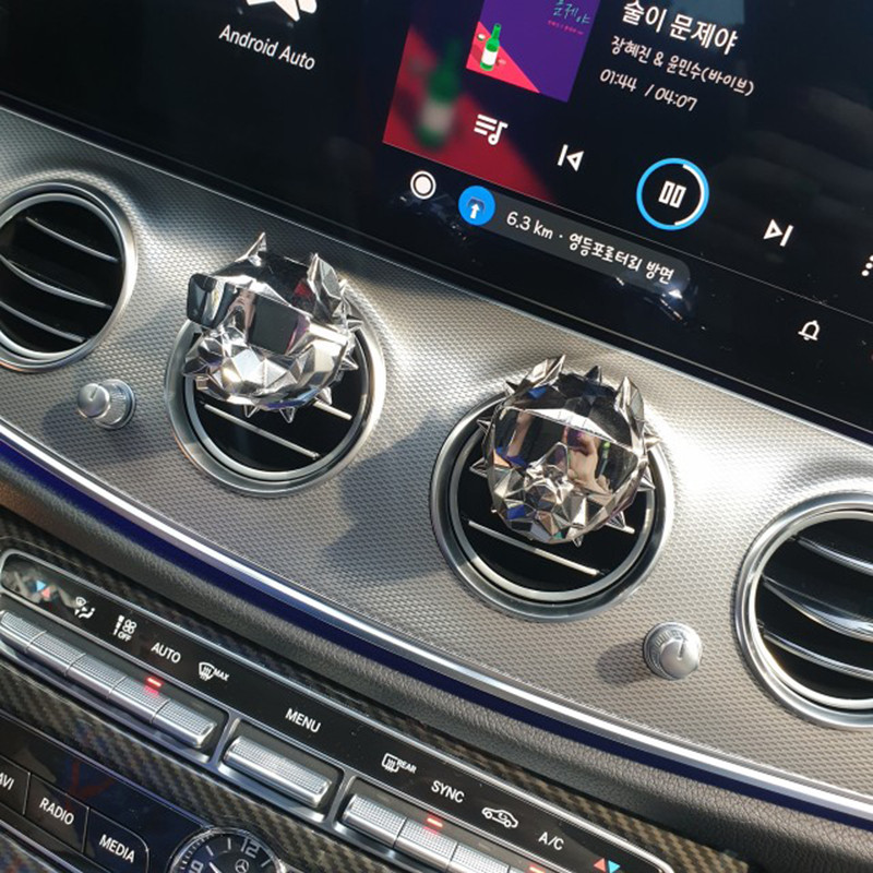 Bulldog Auto gaisa atsvaidzinātājs Smaržas Bulldog Auto Smaržas Automašīnu aksesuāri Salona apdare Auto Clip Smaržu smaržu difuzors