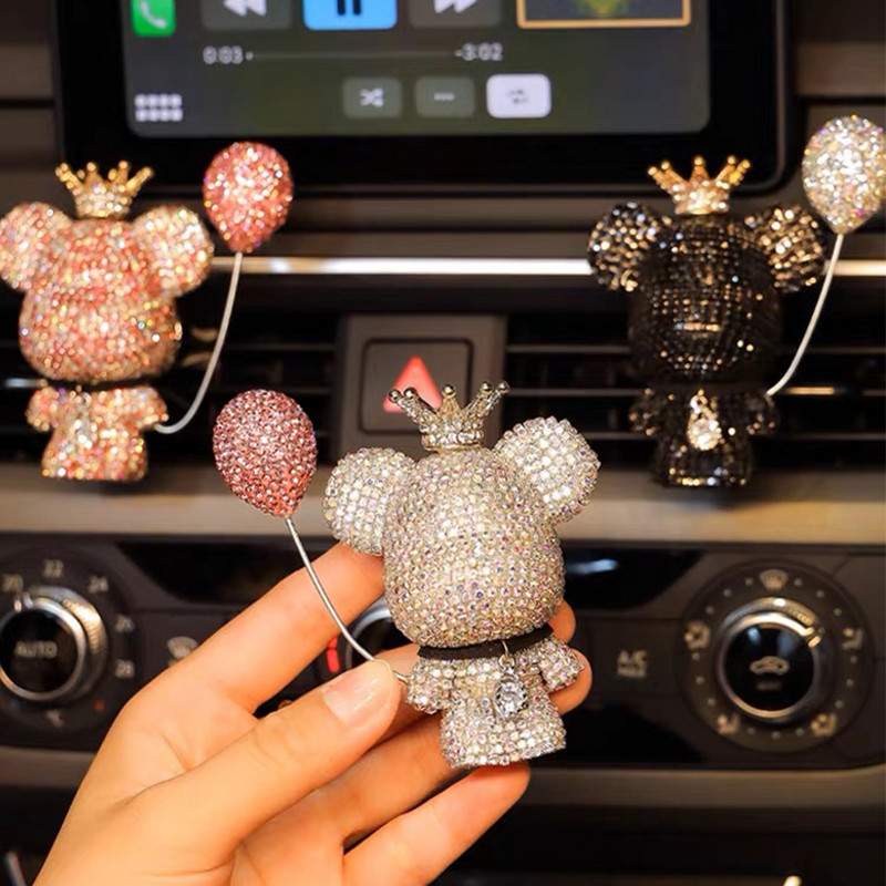 Novi Charm Bear Osvježivač zraka Ukrasi Kreativni kristalni dijamantni ukras Ogrlica Outlet Dodaci za aromaterapiju automobila