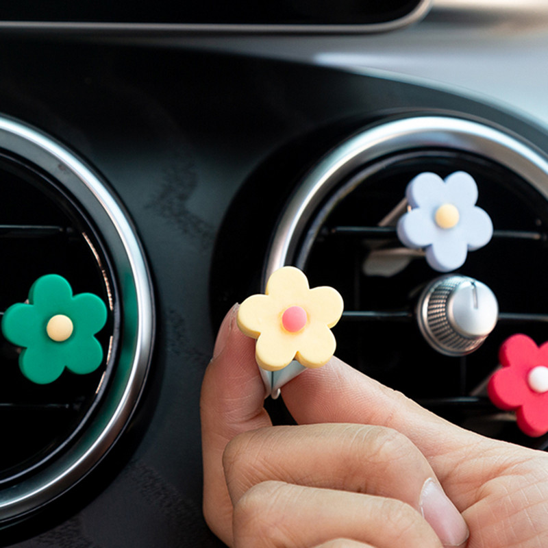 4db New Daisy Flower autós légfrissítő kimenet Színes parfüm dekoráció légtelenítő klip Auto Fragrance autó belső kiegészítők