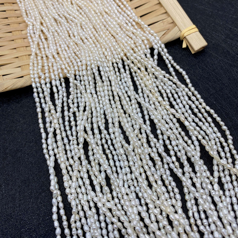 2–4 mm išskirtiniai A klasės natūralūs gėlavandeniai soros karoliukai, žavūs perlai, moteriški papuošalai „pasidaryk pats“ gaminimas „pasidaryk pats“ perlų vėrinys, 1 vijos auskaras