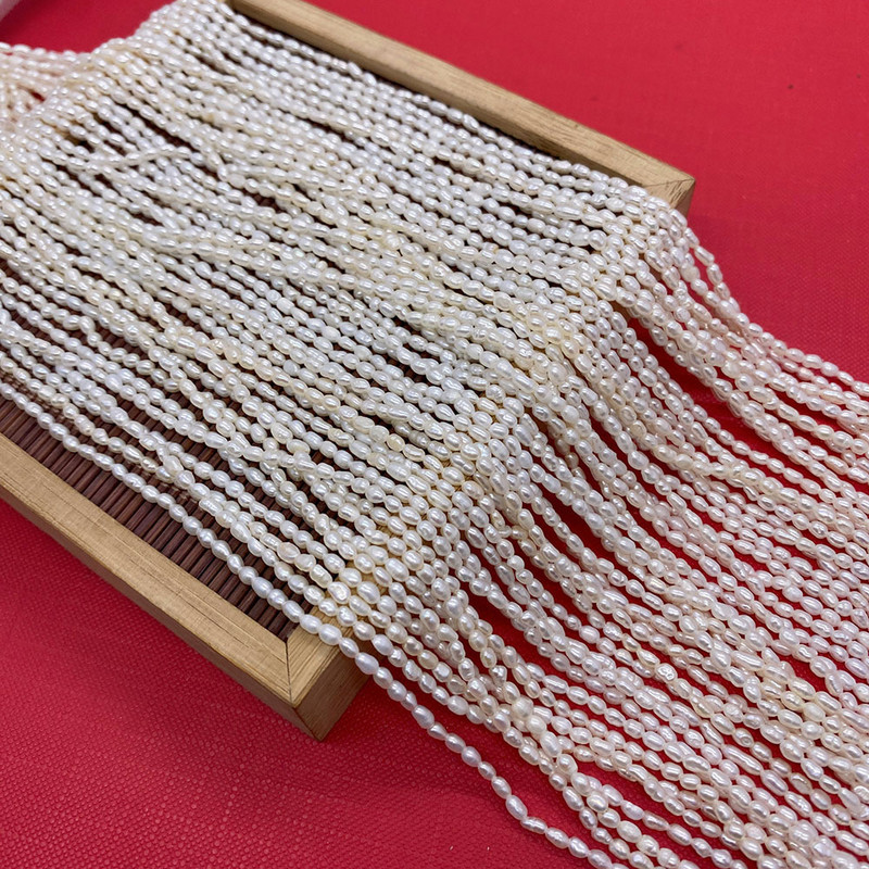 2–4 mm išskirtiniai A klasės natūralūs gėlavandeniai soros karoliukai, žavūs perlai, moteriški papuošalai „pasidaryk pats“ gaminimas „pasidaryk pats“ perlų vėrinys, 1 vijos auskaras