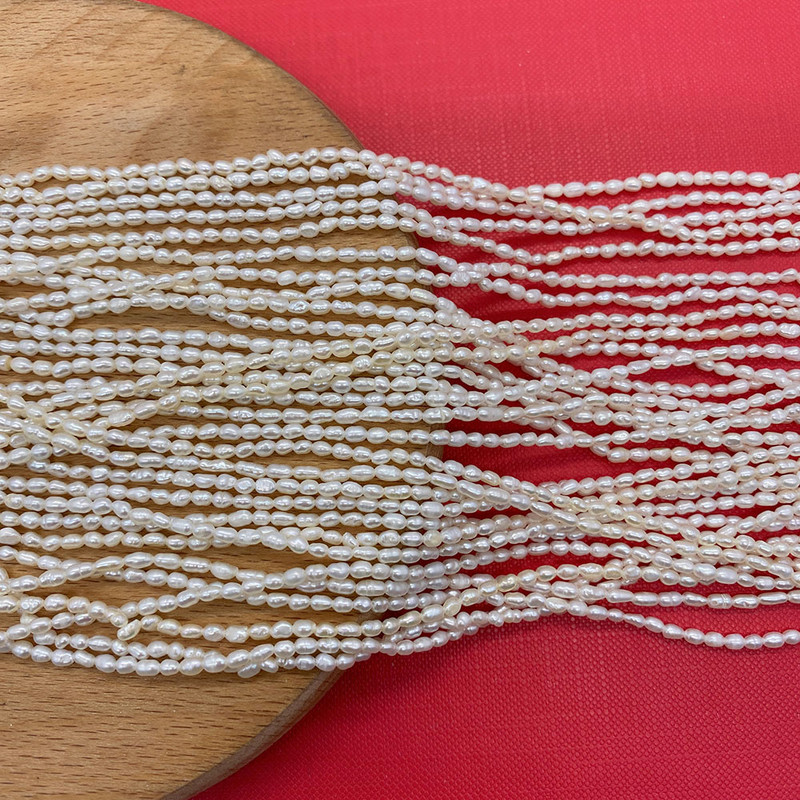 2–4 mm išskirtiniai A klasės natūralūs gėlavandeniai soros karoliukai, žavūs perlai, moteriški papuošalai „pasidaryk pats“ gaminimas „pasidaryk pats“ perlų vėrinys, 1 vijos auskaras