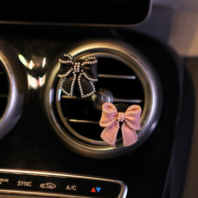 Slatka crtana djevojka plesačica Otvor za zrak Aromaterapijske kopče Osvježivač zraka za automobil Čvrsti raspršivač parfema Flower Decro Dodaci za automobil