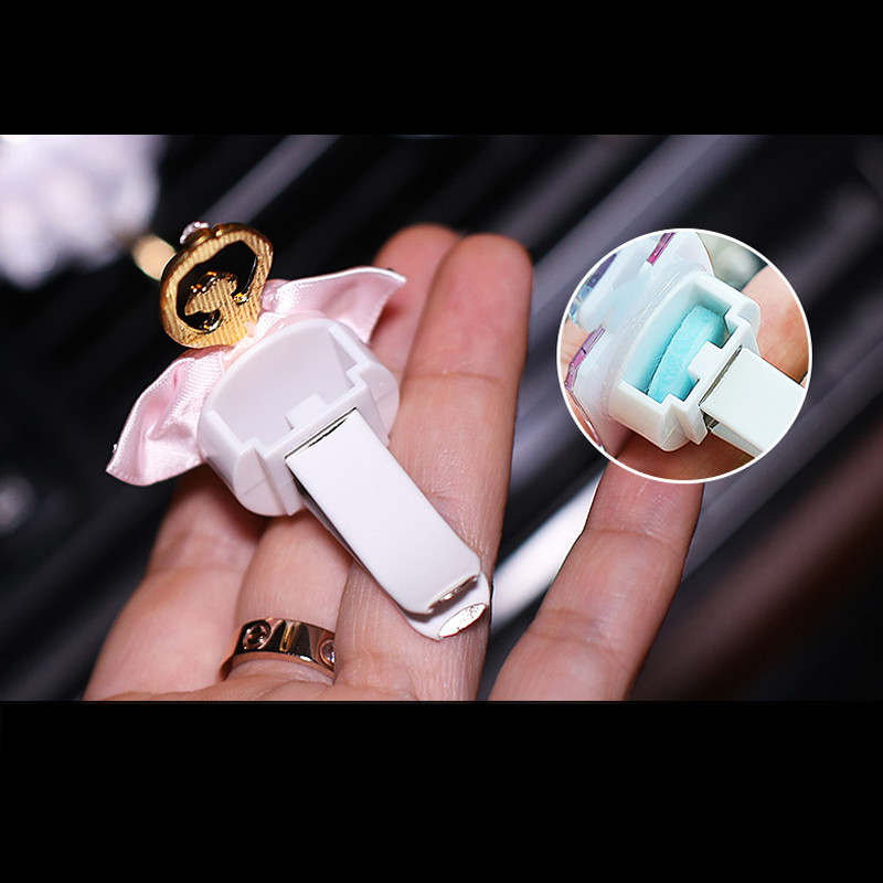 Slatka crtana djevojka plesačica Otvor za zrak Aromaterapijske kopče Osvježivač zraka za automobil Čvrsti raspršivač parfema Flower Decro Dodaci za automobil