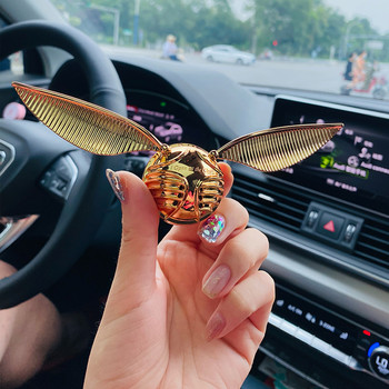 Magic Golden Snitch Air Outlet Аромат за кола Парфюм Аромат Дифузор Освежител за въздух Автомобилен интериорен декор Аксесоари Аромат