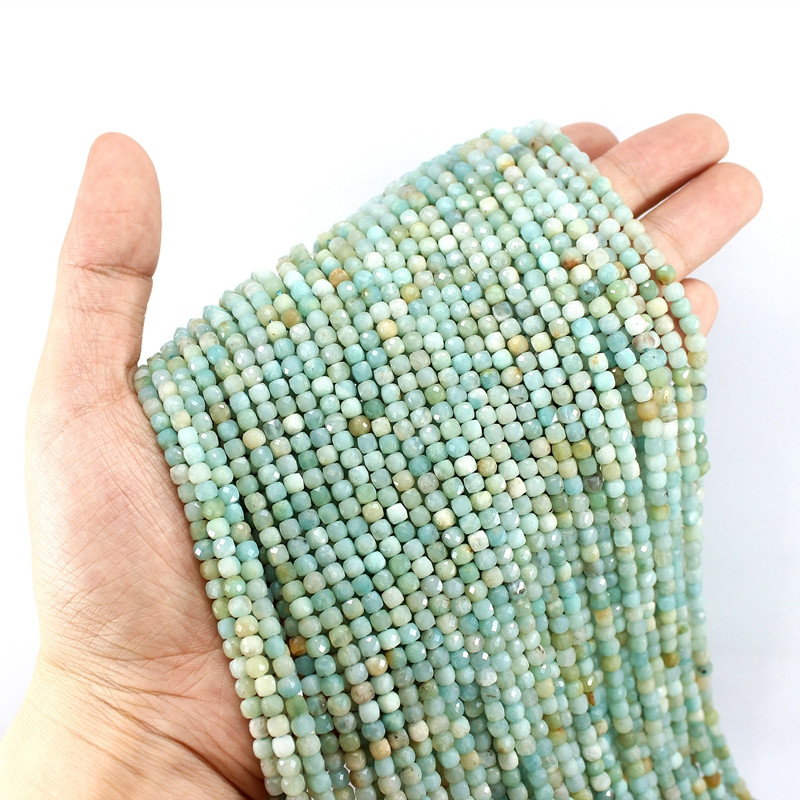 Veleprodaja 4 x 4 mm prirodni fluorit Hubei tirkiz ametist kunzit Amazonit kocka Faktirani kamen labave male perle Izrada nakita