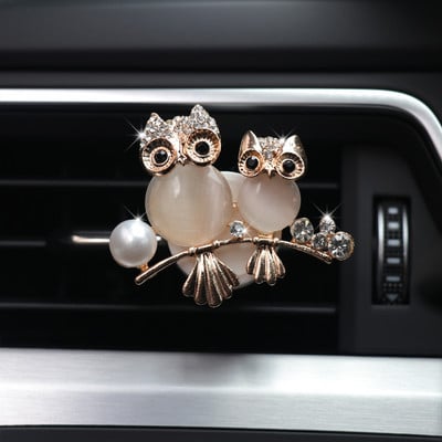 Automašīnu gaisa atsvaidzinātājs Smaržas Sieviešu Rhinestones Bling Auto Aksesuāri Interjers Sieviete Auto Dekorācija Garša Panda Cross Pūce Lapsa Gulbis