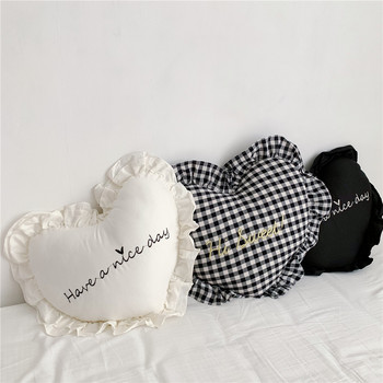 Ruffled Love Heart Cushion Γεωμετρικά δικτυωτά γράμματα κεντητικό μαξιλάρι βαμβακερό μαξιλάρι βολάν Παιδικό ντεκόρ Δώρα ντους μωρού