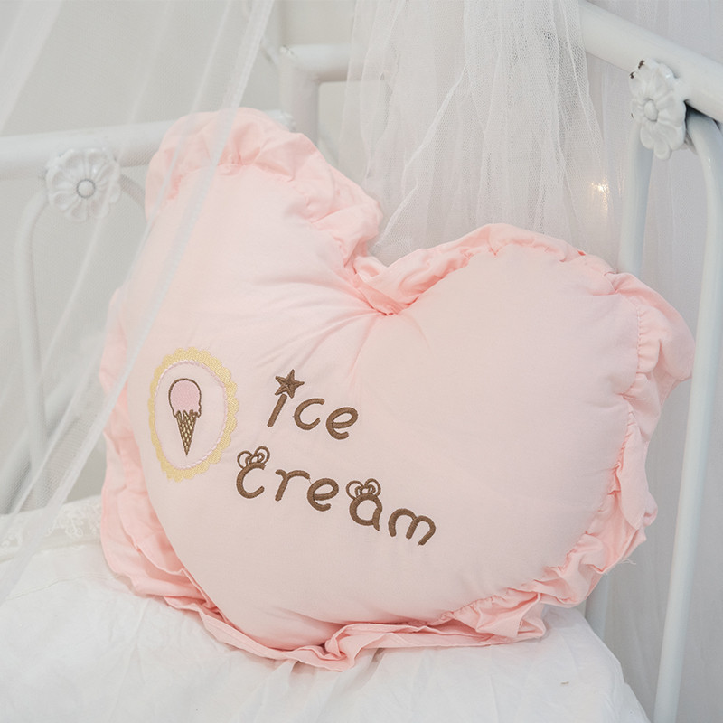 Novi 100% pamuk ljubavni jastučić u obliku srca izvezen ukrasni jastuk za spavaću sobu s volanima mekani ukrasni jastuci