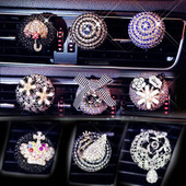 Ornamente pentru mașini de lux fată Diamant rafinat Priză aer condiționat Agent de împrospătare a aerului auto Styling auto Parfumuri