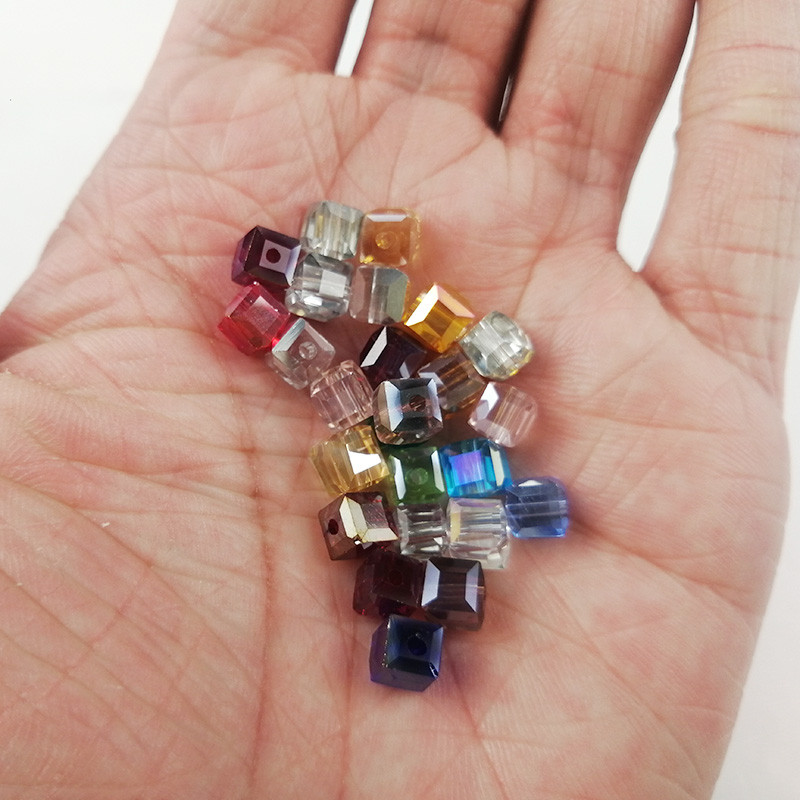 YHBZRET Kvadratni oblik Vrhunske austrijske kristalne perle odstojnik 6 mm 50 kom. Prozirne labave perle za narukvicu za izradu nakita DIY