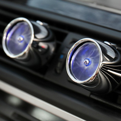 Osvježivač zraka za automobil od legure vrhunske kvalitete s raspršivačem atmosferskih svjetala mirisa za automobile, raspršivač parfema Hladni ventilator, kopča za ventilacijski otvor za automobilski parfem