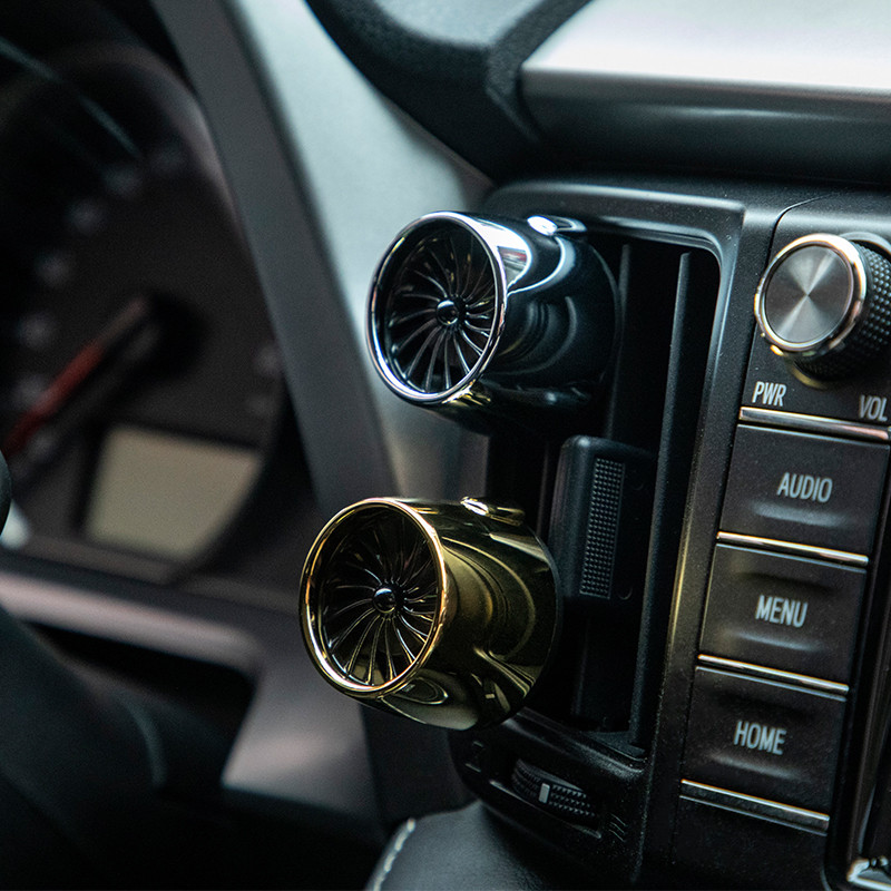 Osvježivač zraka za automobil od legure vrhunske kvalitete s raspršivačem atmosferskih svjetala mirisa za automobile, raspršivač parfema Hladni ventilator, kopča za ventilacijski otvor za automobilski parfem