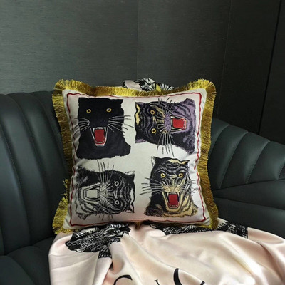 45 x 45 cm-es luxus tigris duplex nyomtatás négyzet alakú párnahuzat modell nappali kanapé dekoratív bojt párna bársony párnahuzat